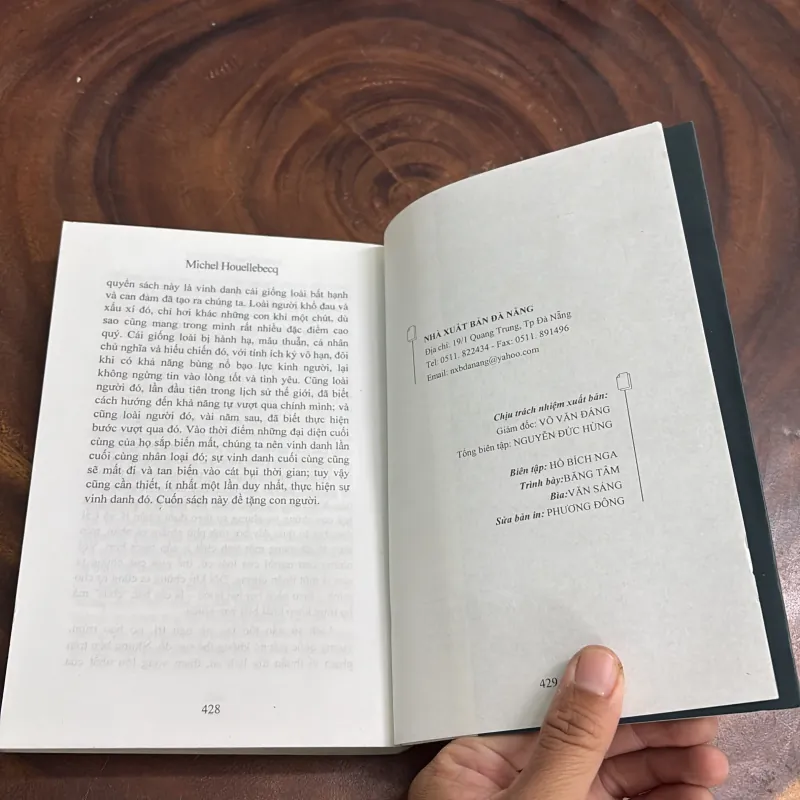 II Tiểu Thuyết: Hạt Cơ Bản - MICHEL HOUELLEBECQ - 2006 976268