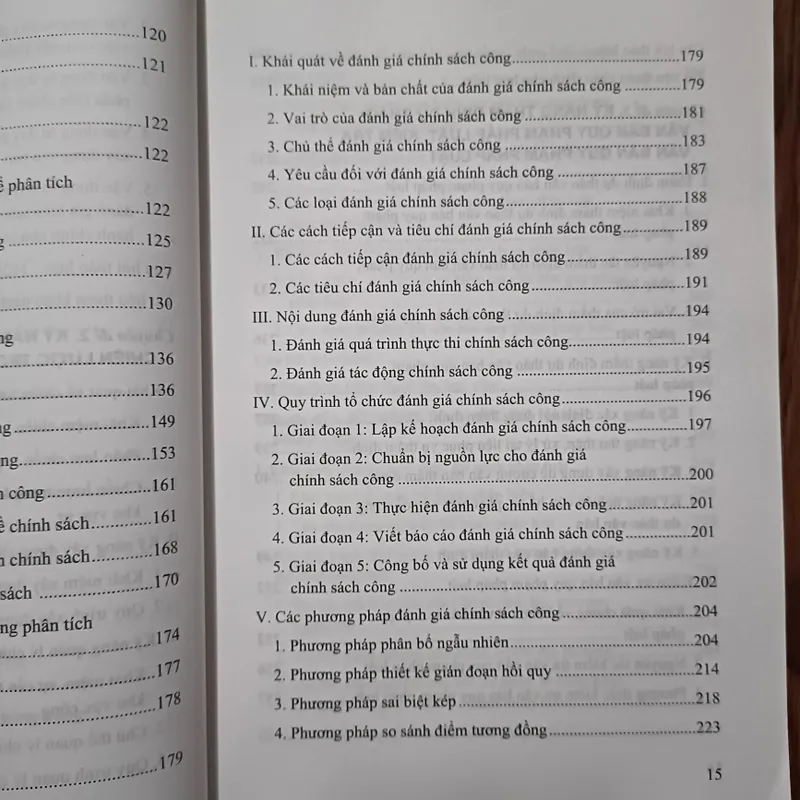 Tàiliệu bồidưỡng đối với công chức ngạch chuyên viên cao cấp và tương đương-Quyển2: Kỹnăng 605444