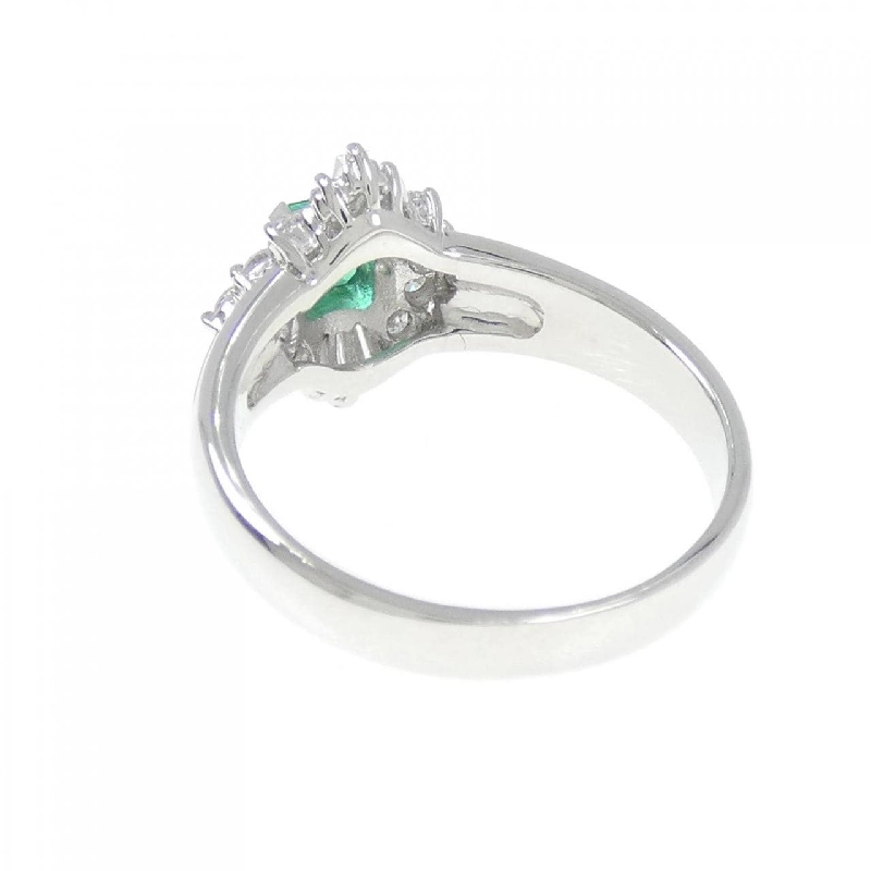 Nhẫn Emerald 0.27CT 672381
