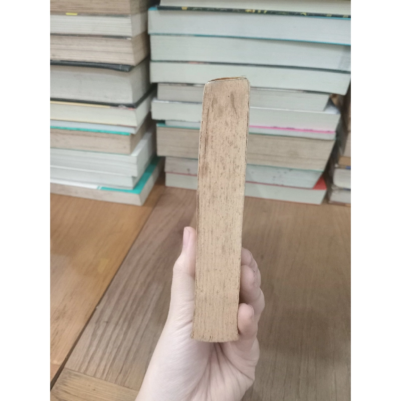 Casper Candlewacks in the claws of crime! - Ivan Brett 739520