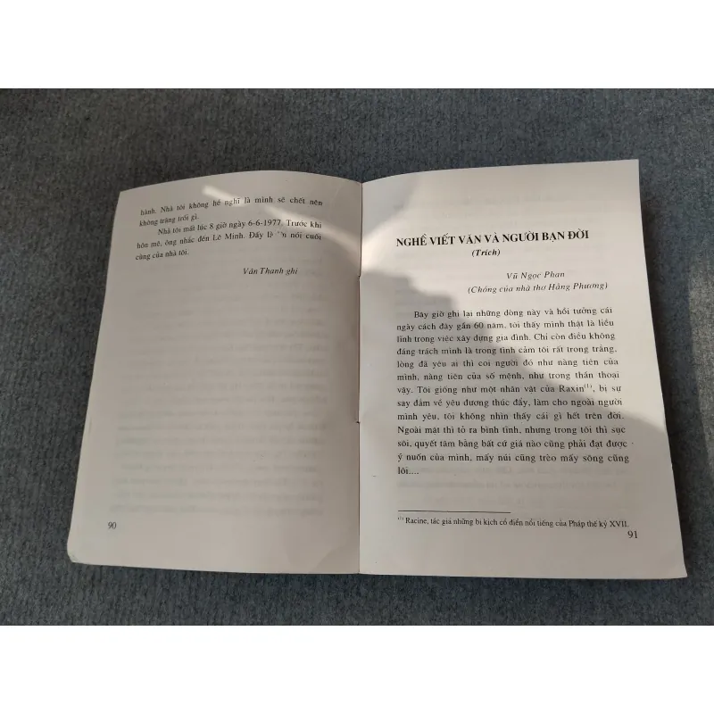 NHÀ VĂN QUA HỒI ỨC NGƯỜI THÂN 727187