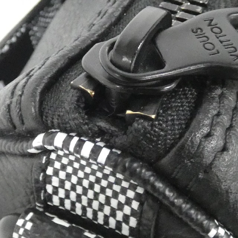 Túi xách vai Louis Vuitton Damier Distorted City Keepall XS M80202 - Hàng hiệu Chính hãng 764751