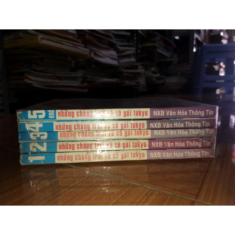 Những chàng trai và cô gái Tokyo  784429