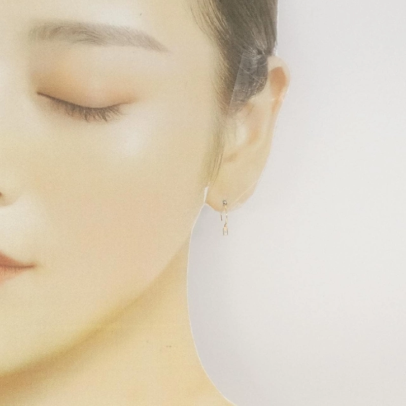 Khuyên tai bucket nude AHKER 0.03CT một bên 666145