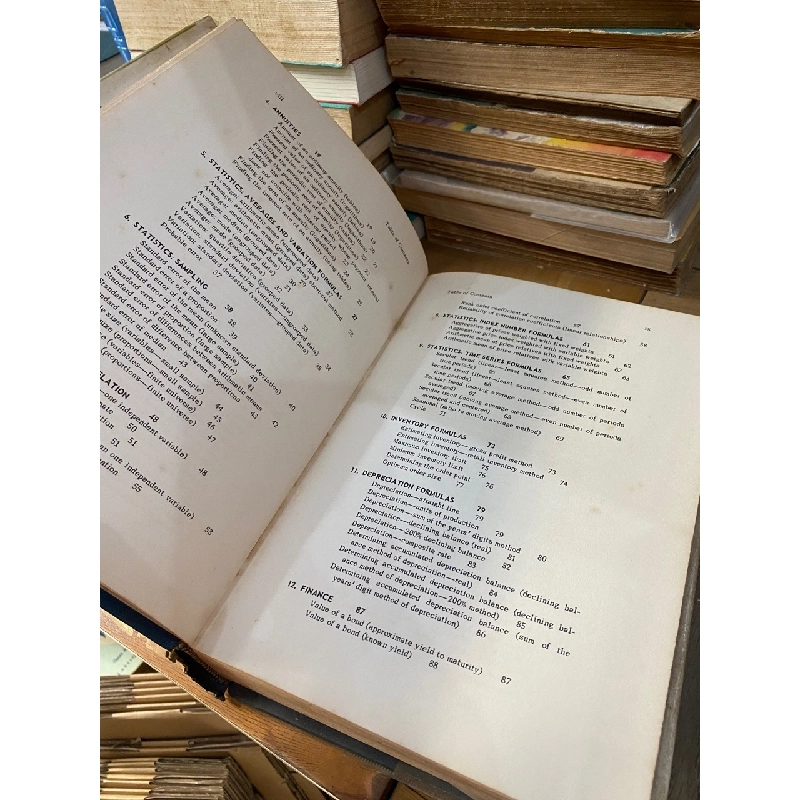 Accountant’s Handbook of Formulas and Tables - Lawrence Lipkin, Irwin K. Feinstein, Lucile Derrick 1008154