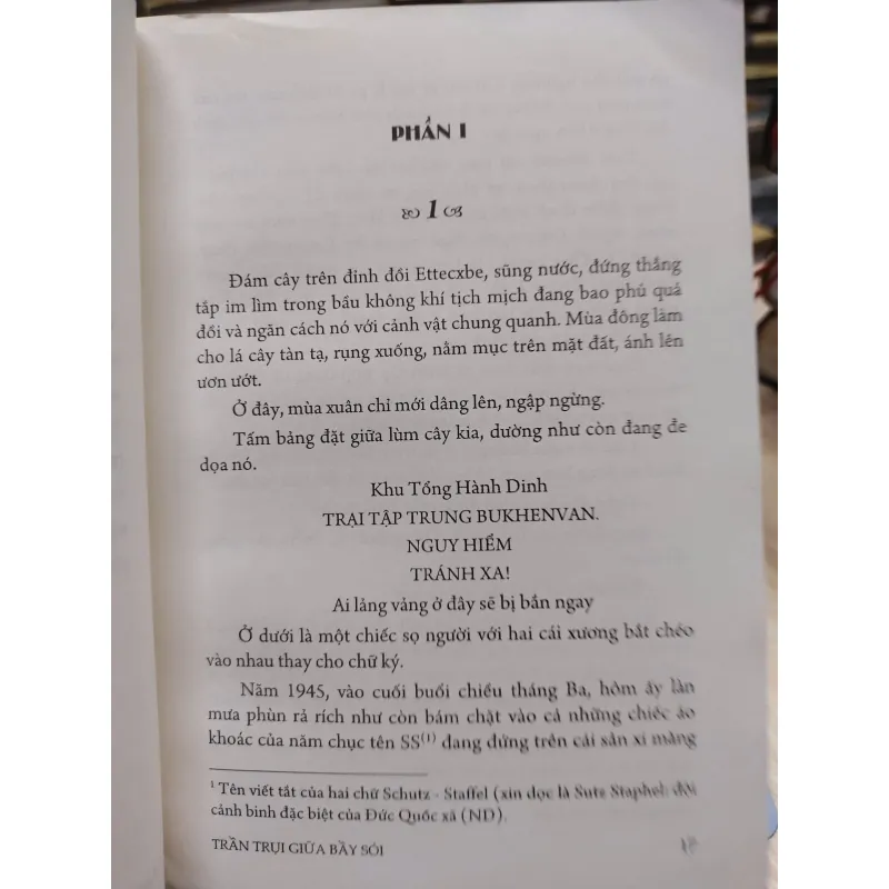 sách: Trần trụi giữa bầy Sói - Bruno Apitz (A1) 565452