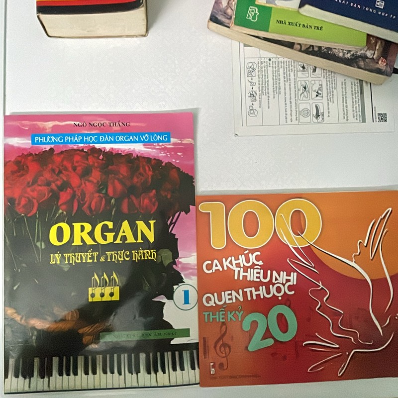 Combo sách 100 ca khúc thiếu nhi và sách Organ lý thuyết và thực hành 138314