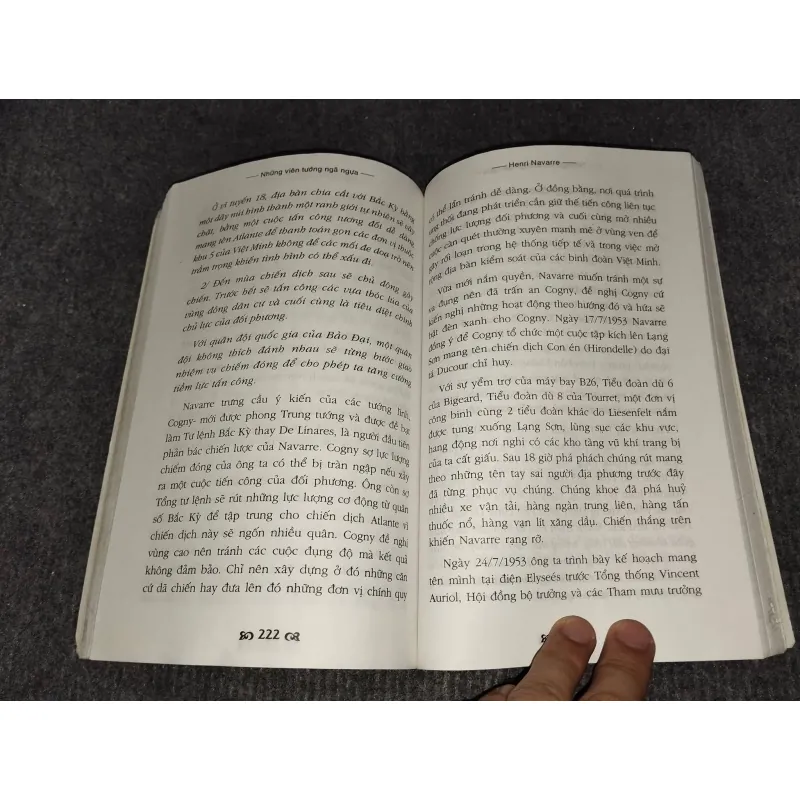 NHỮNG VIÊN TƯỚNG NGÃ NGỰA 993143