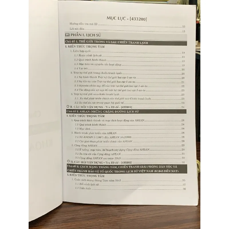 Ôn thi đánh giá năng lực HSA – Khoa học xã hội – ThS. Nguyễn Thị Lê Phương & ThS. Nguyễn Thị Hương Sen 593346