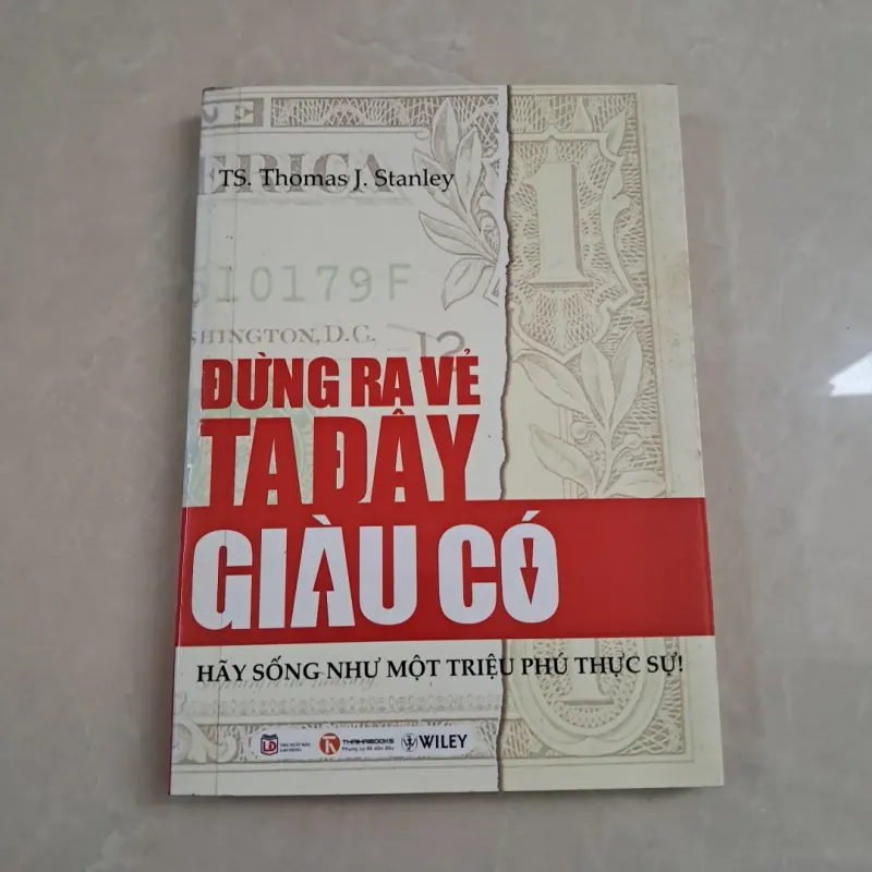 Đừng ra vẻ ta đây giàu có 781759