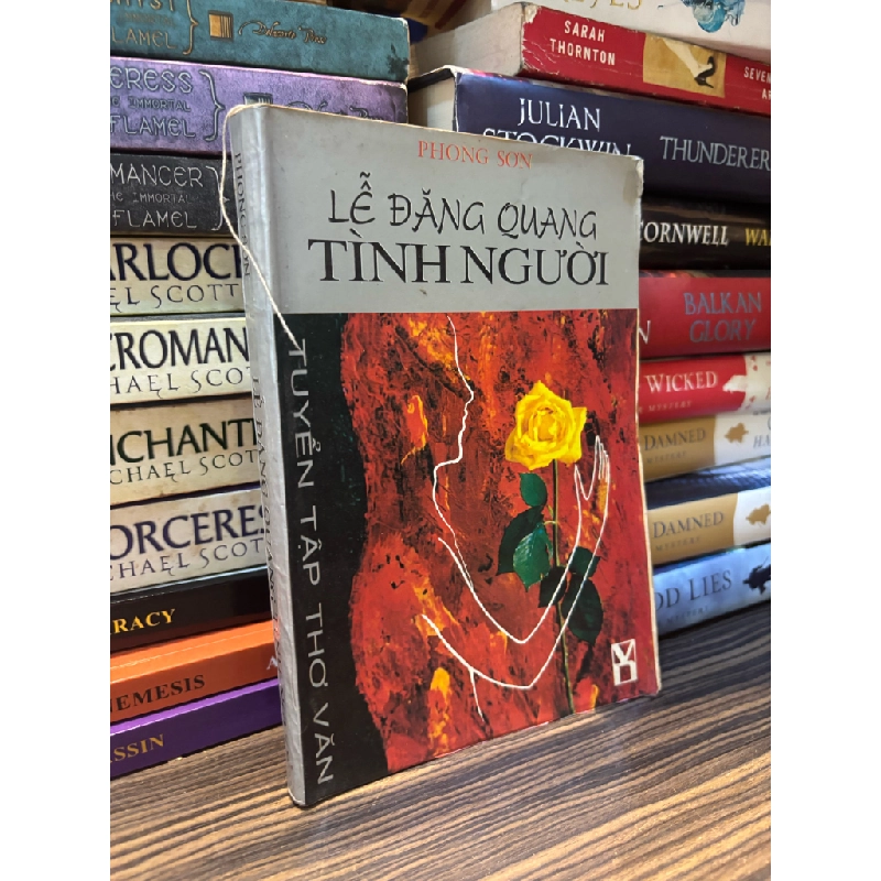 Lễ  đăng quang tình người - Phong Sơn 334419