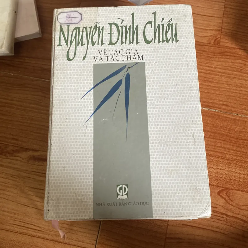 Nguyễn Đỉnh Chiểu về tác phẩm 1042271