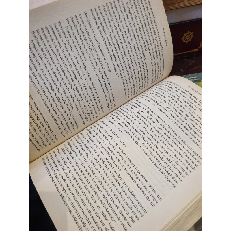 The Lucifer Effect : Understanding How Good People Turn Evil - Philip Zimbardo 377067