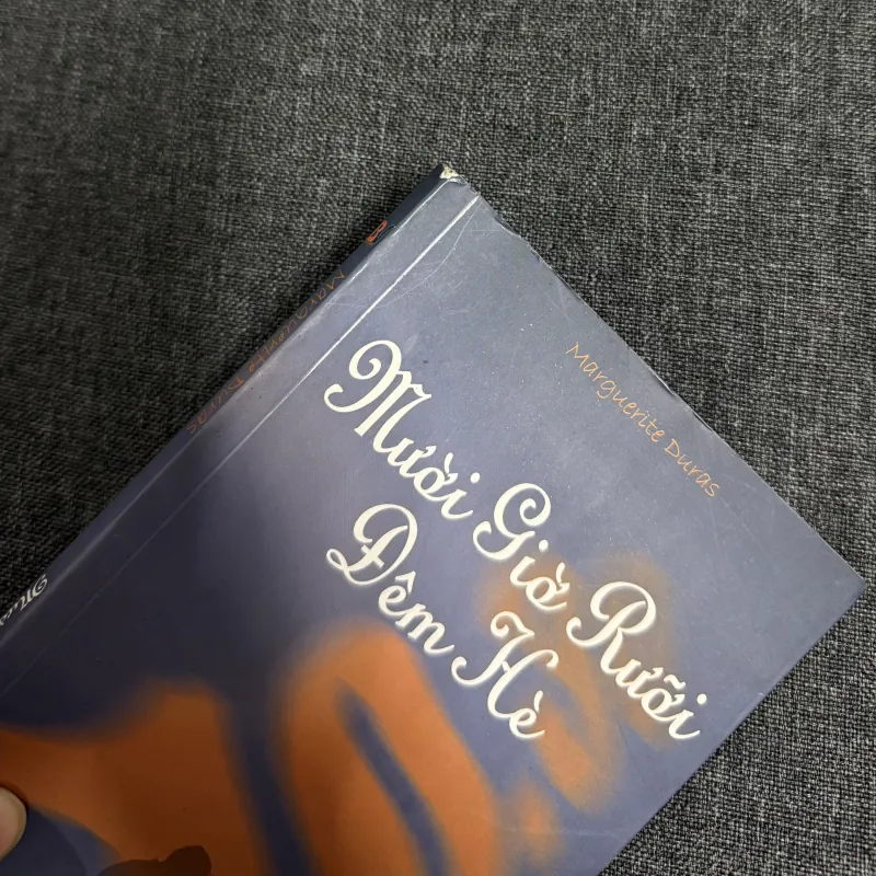 Mười giờ rưỡi đêm hè - Marguerite Duras 754592