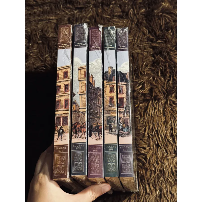 Trọn bộ bí mật thành Paris 1019355