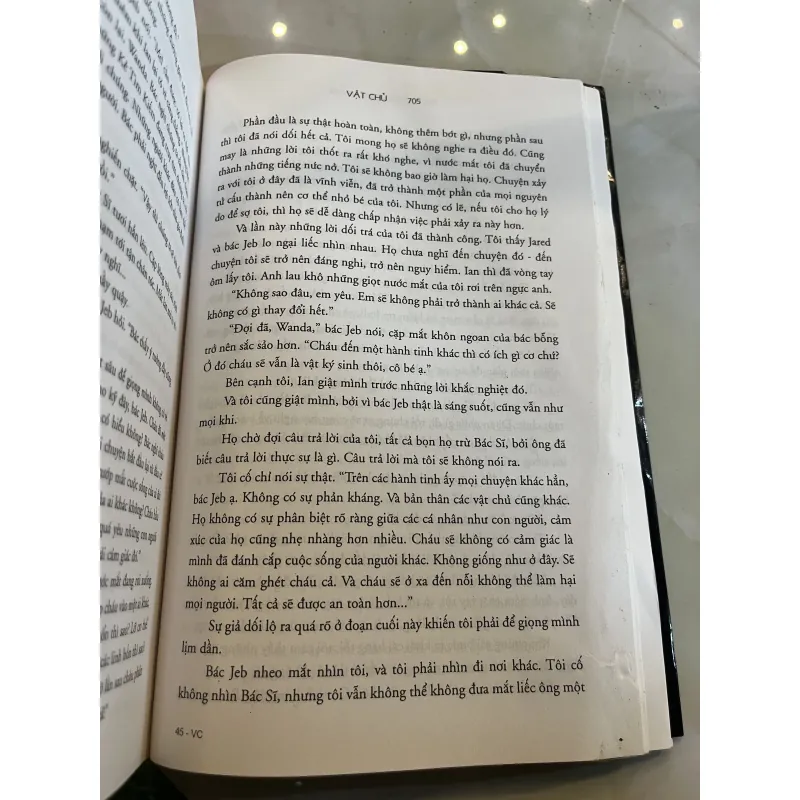 VẬT CHỦ - STEPHENIE MEYER ( LÊ MINH ĐỨC dịch ) 1036050