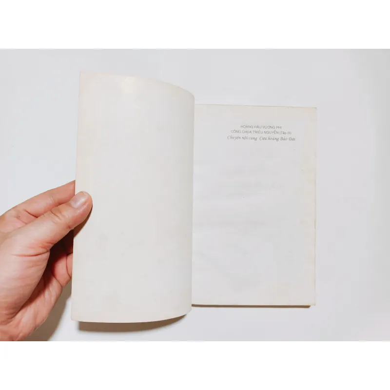 Chuyện Nội Cung Cựu Hoàng Bảo Đại 927361