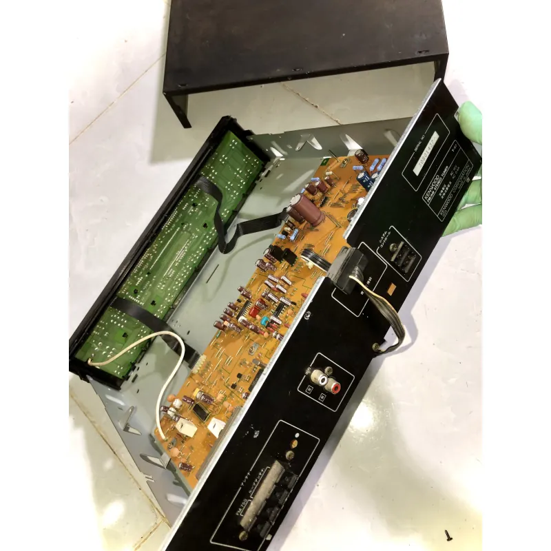 Máy FM/AM Stereo Tuner (Bộ thu sóng radio) của hãng Kenwood 801142