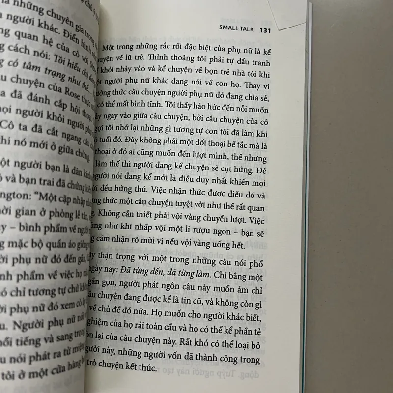 Small Talk: Nói chi khi chẳng biết nói gì 572545