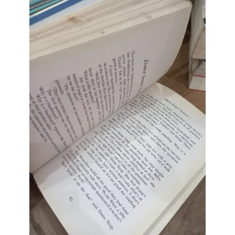 The Folk of the Faraway Tree - Enid Blyton 704060