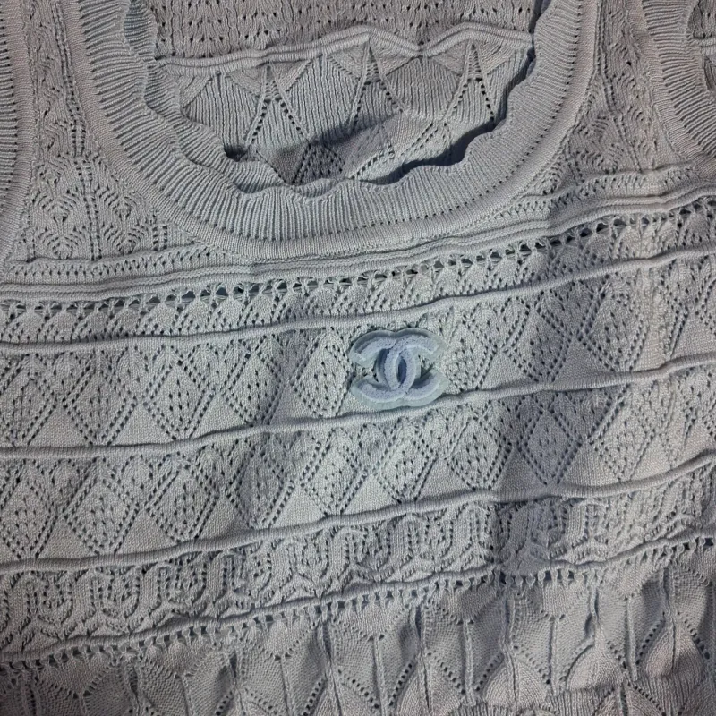 Đầm len mới 95% 777603