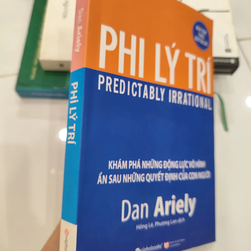 Phi lý trí 574343
