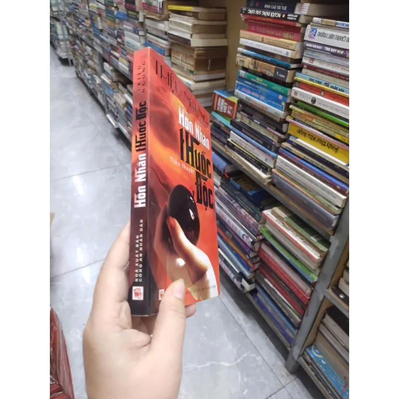 Sách: Hôn nhân thuốc độc - Triệu Ngưng (B1) 717534