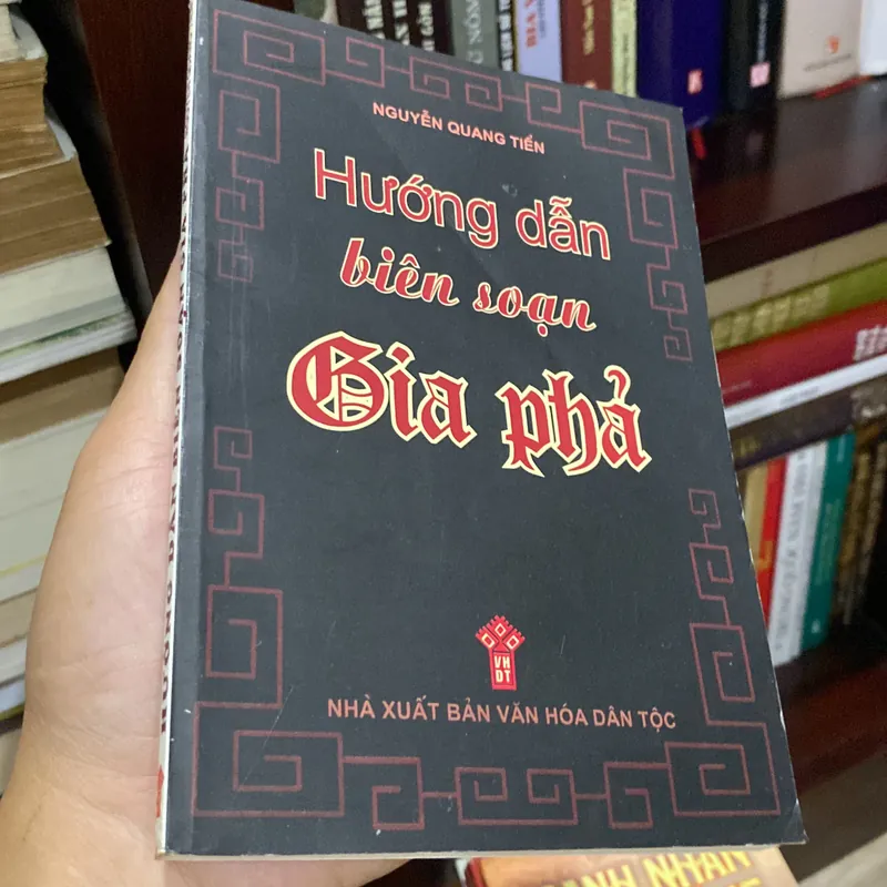 HƯỚNG DẪN BIÊN SOẠN GIA PHẢ (XB 2002) 698349