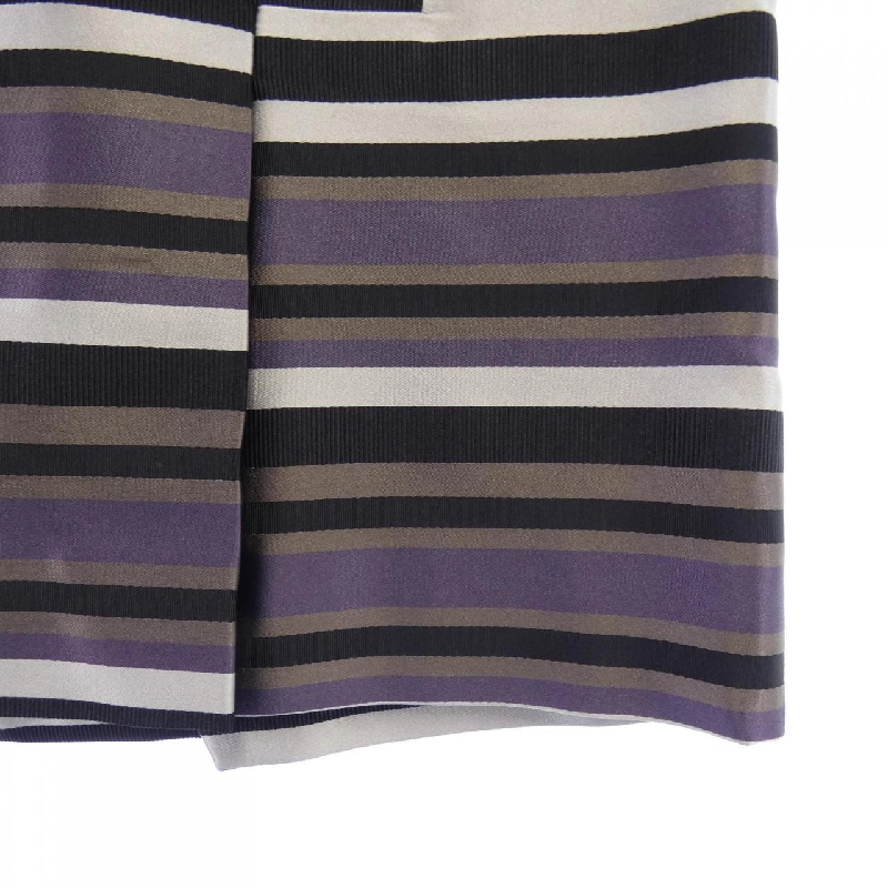 Chân váy LOUIS VUITTON WNSK25S3A - Hàng hiệu Authentic 817993