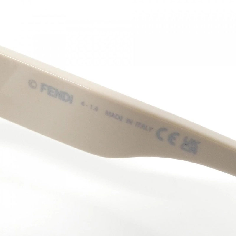 【Sản phẩm mới】Kính râm Fendi 40091U 625568