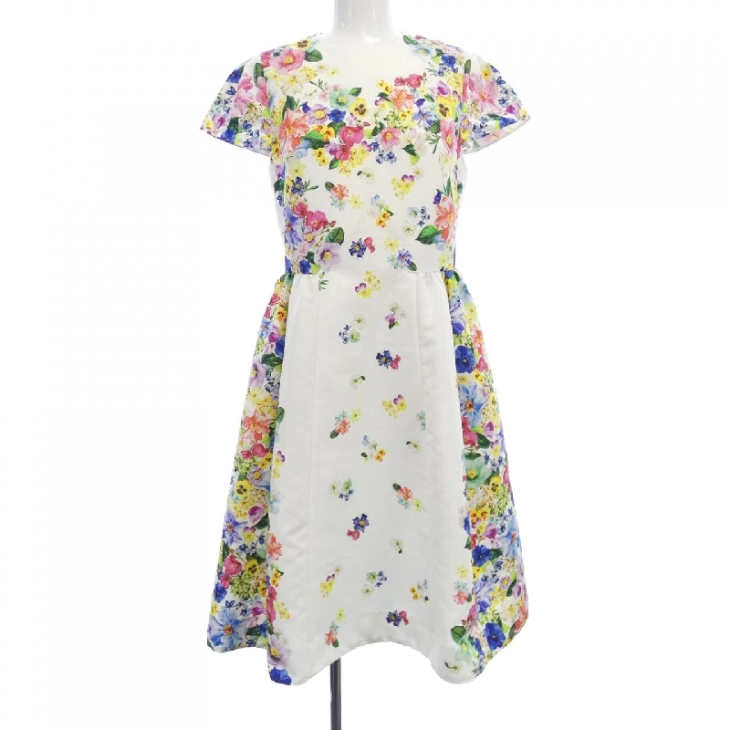 【Mã giảm giá】Chesty ワンピース 653131