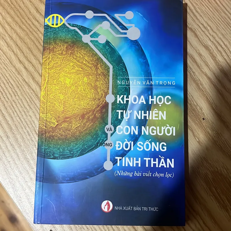 Khoa học tự nhiên và con người trong đời sống tinh thần 591703