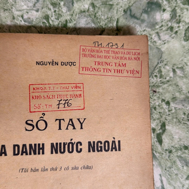 Sổ tay địa danh nước ngoài 475682