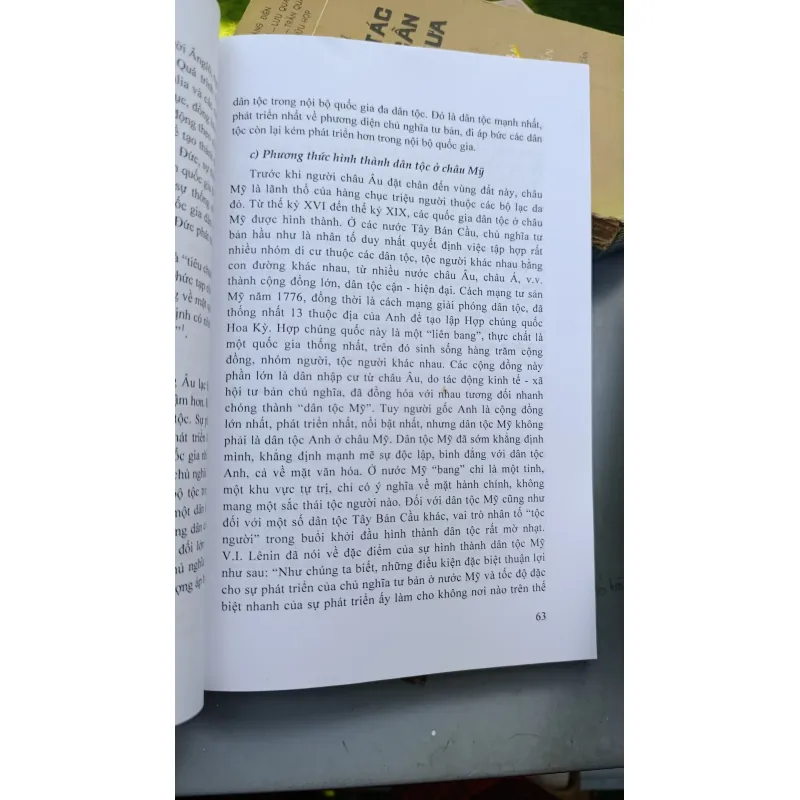 DÂN TỘC TRONG LỊCH SỬ VÀ TRONG THỜI ĐẠI NGÀY NAY - GS.TS. TRẦN HỮU TIẾN 719436