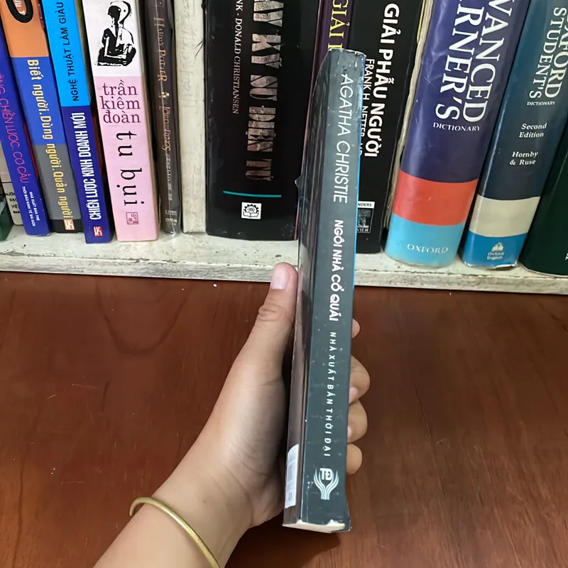 [Lưu Ý Kỹ Trước Khi Mua] Tiểu Thuyết Trinh Thám: Ngôi Nhà Cổ Quái - AGATHA CHRISTIE - 2011 558207