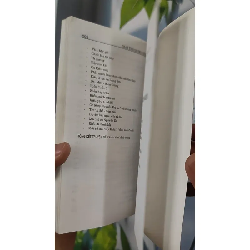 Giai thoại Truyện Kiều - Vũ Ngọc Khánh 798379