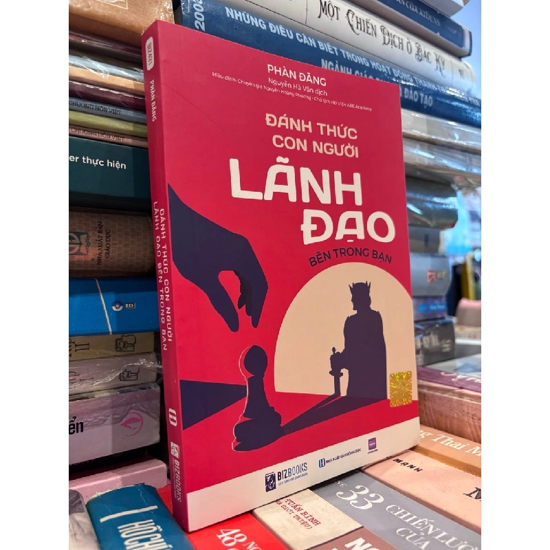 Đánh Thức Con Người Lãnh Đạo Bên Trong Bạn - Phàn Đăng 1002662