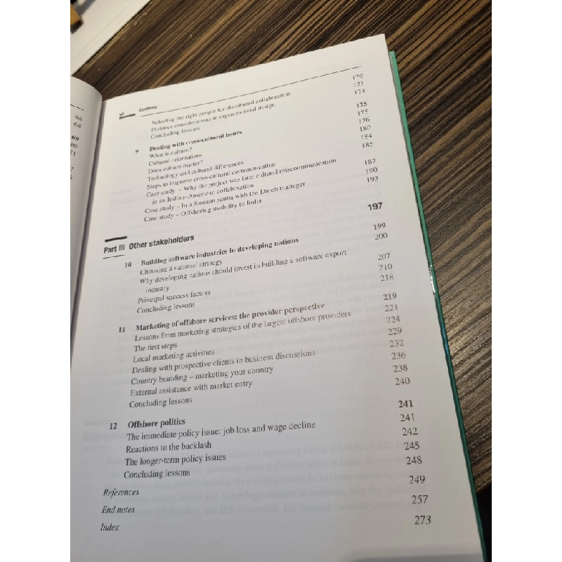 OFFSHORING INFOMATION TECHNOLOGY - Carmel and Tjia 181765