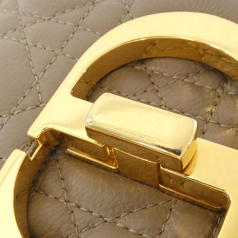 Túi xách vai Dior Caro Medium M9242UWHC - Hàng hiệu Authentic 768758