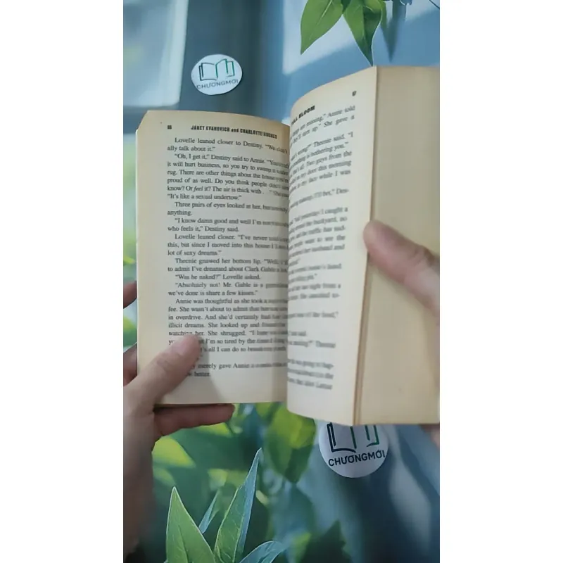 Full Bloom - Janet Evanovich & Charlotte Hughes 1027582