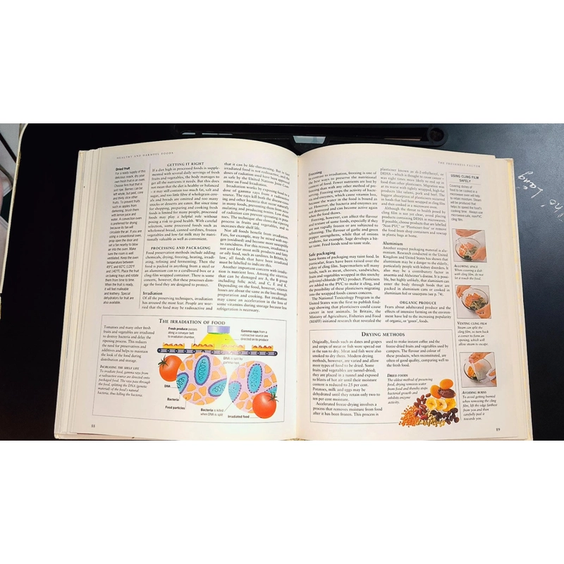 EATING FOR GOOD HEALTH (Reader's digest) - The Natural Way (Hardcover) 473032