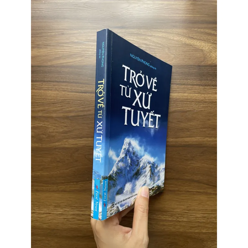 Trở về từ xứ tuyết - Nguyên Phong 990049