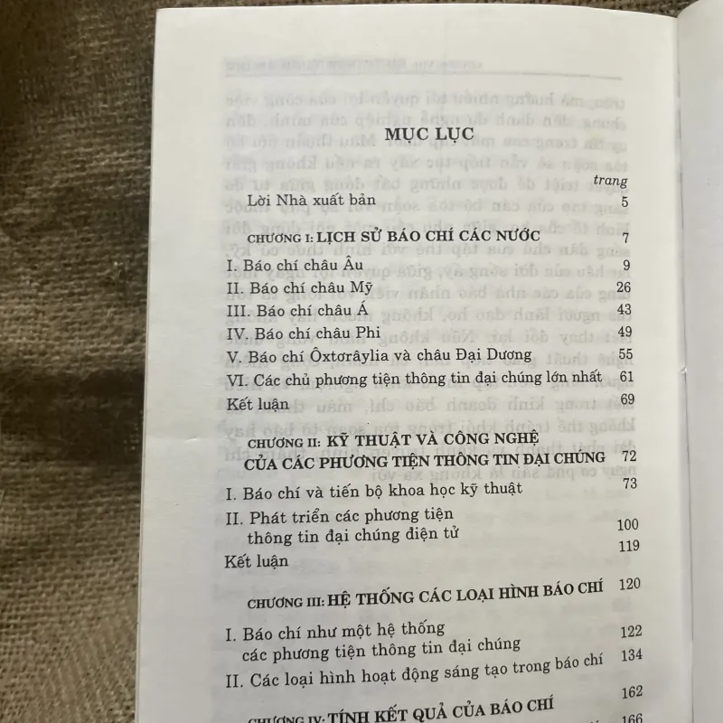 Nghiệp vụ báo chí lý luận & thực tiễn V.V. Vỏoosiloosp-400 trang  958234