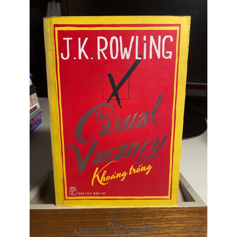 [Phiên Chợ Sách Cũ] The casual vacancy - Khoảng Trống - J.K Rowling 0506 467255