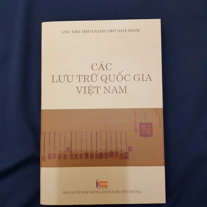 Các lưu trữ quốc gia Việt Nam  419557
