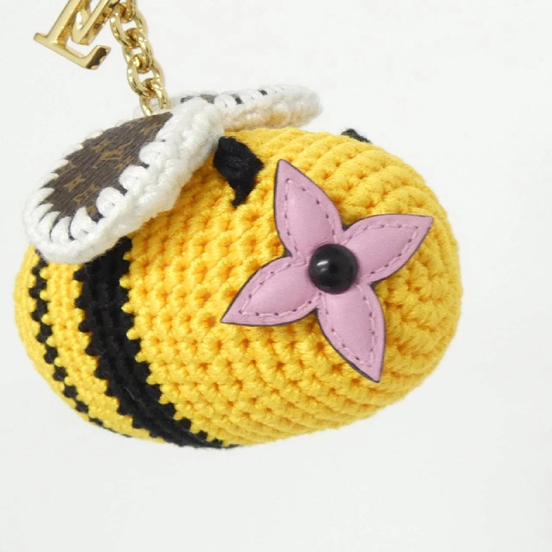 Túi charm Louis Vuitton Monogram Bee LV Croche M02585 - Hàng hiệu Chính hãng 808426