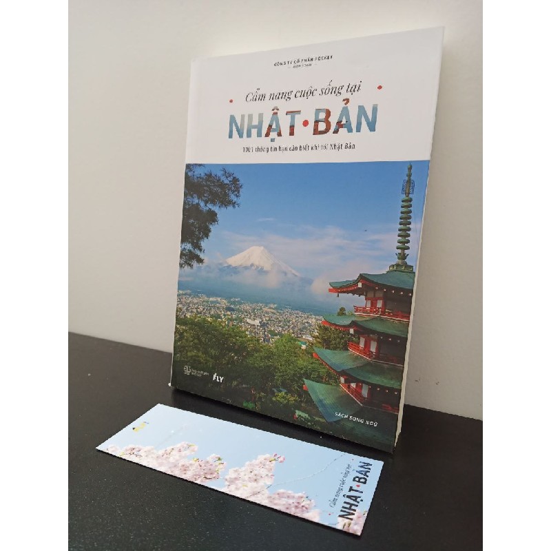 Cẩm Nang Cuộc Sống Tại Nhật Bản - 1001 Thông Tin Bạn Cần Biết Khi Tới Nhật Bản (Song Ngữ) Công ty Cổ phần Pocket biên soạn New 95% ASB2802 66501