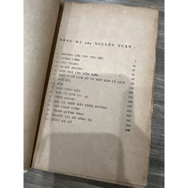 Combo 2 cuốn nổi tiếng của Nguyễn Tuân  707202