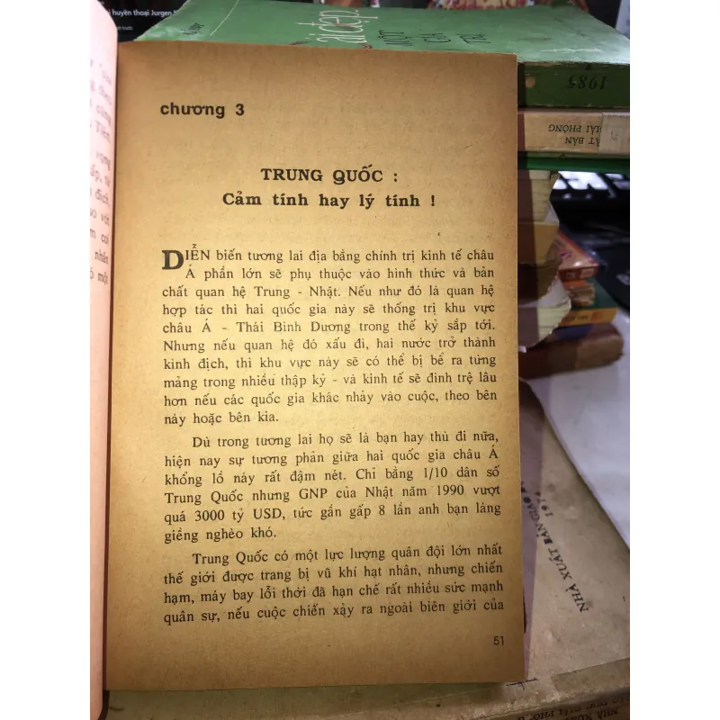 Chân dung nước Nhật ở châu Á - Nigel Holloway & Phillip Bowring  1024571