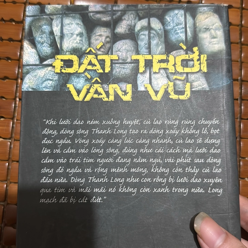 Đất trời vần vũ - Nguyễn Một 532137